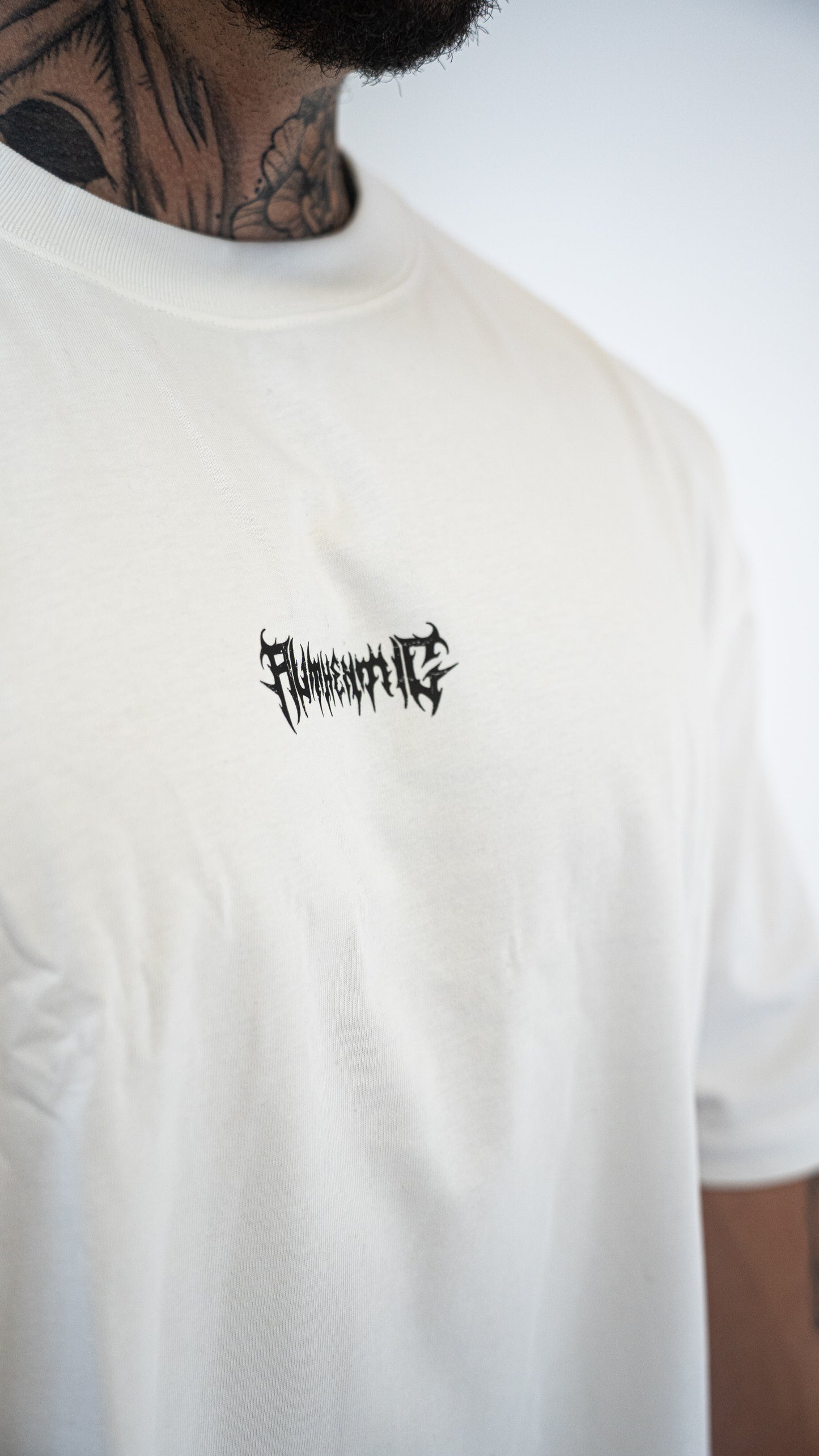 Cropped tee